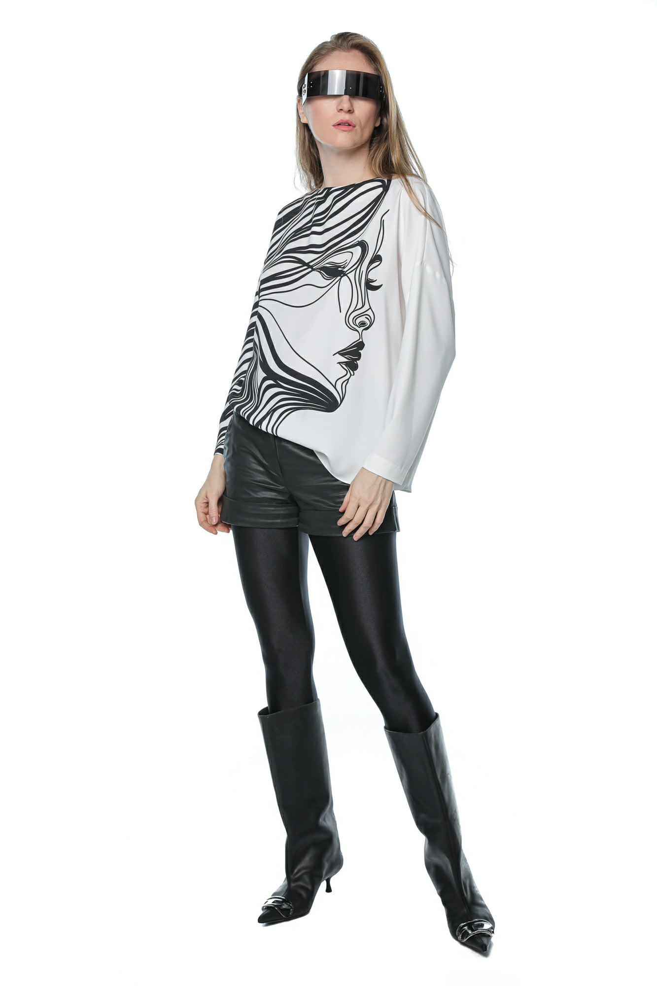 Short leather effect