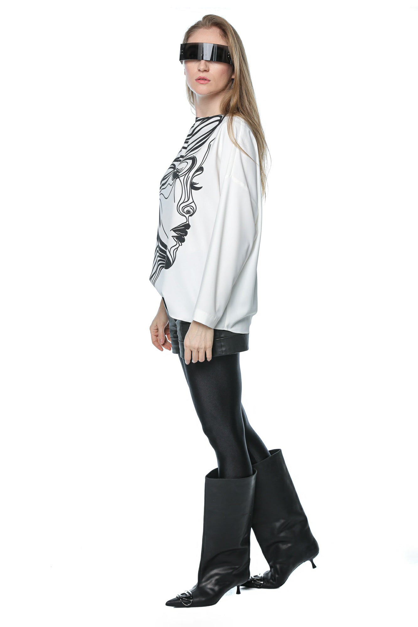 Short leather effect